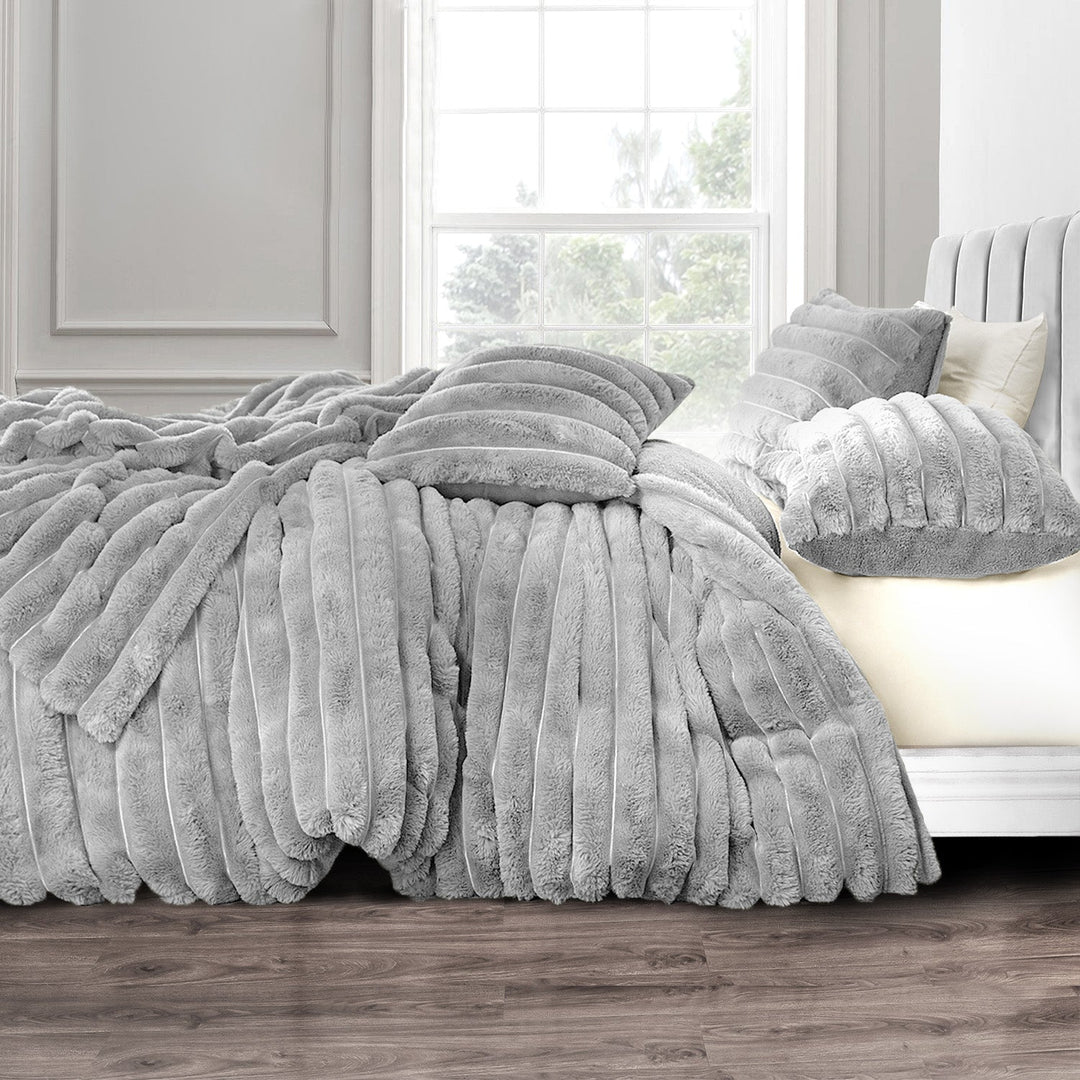 Silver Chunky Cord Faux Rabbit Fur Duvet Cover Set