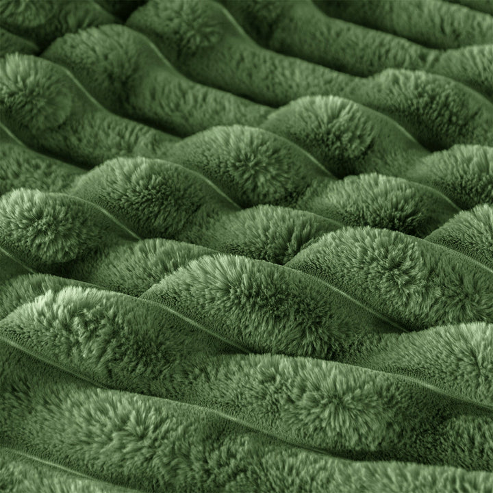 Olive Chunky Cord Faux Rabbit Fur Duvet Cover Set