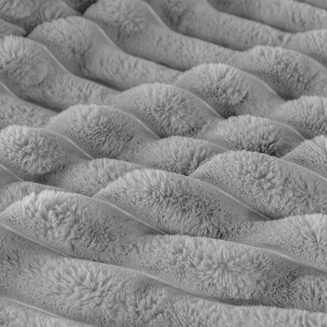 Silver Chunky Cord Faux Rabbit Fur Duvet Cover Set