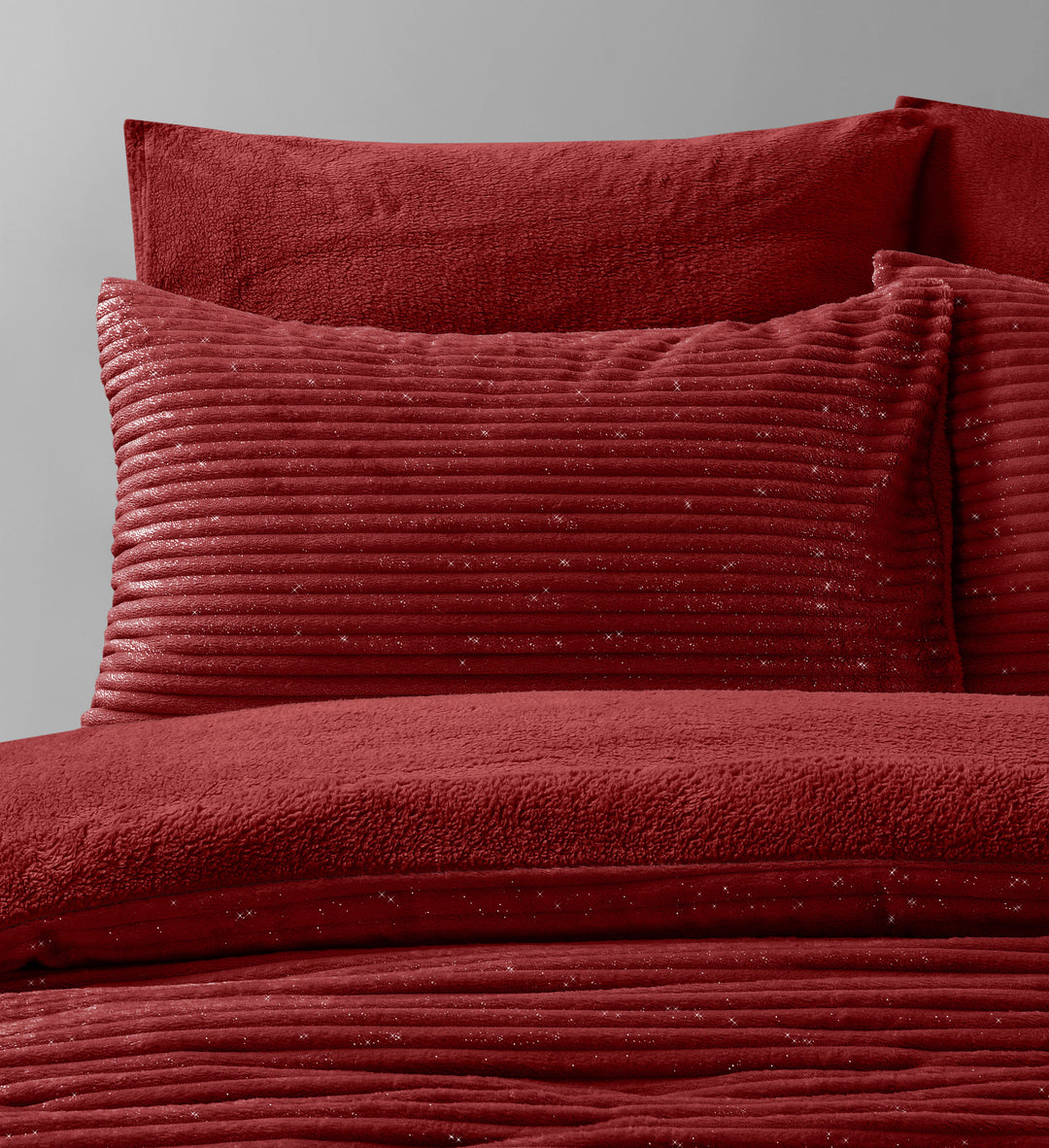 Sparkly Red Ribbed Teddy Duvet Cover Set