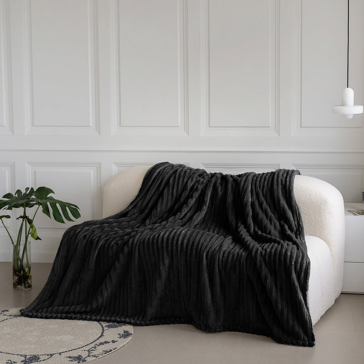 Black Super Chunky Cord Faux Mink Blanket