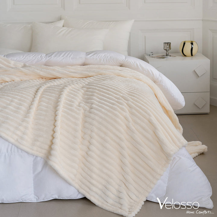 Ivory Super Chunky Cord Faux Mink Blanket
