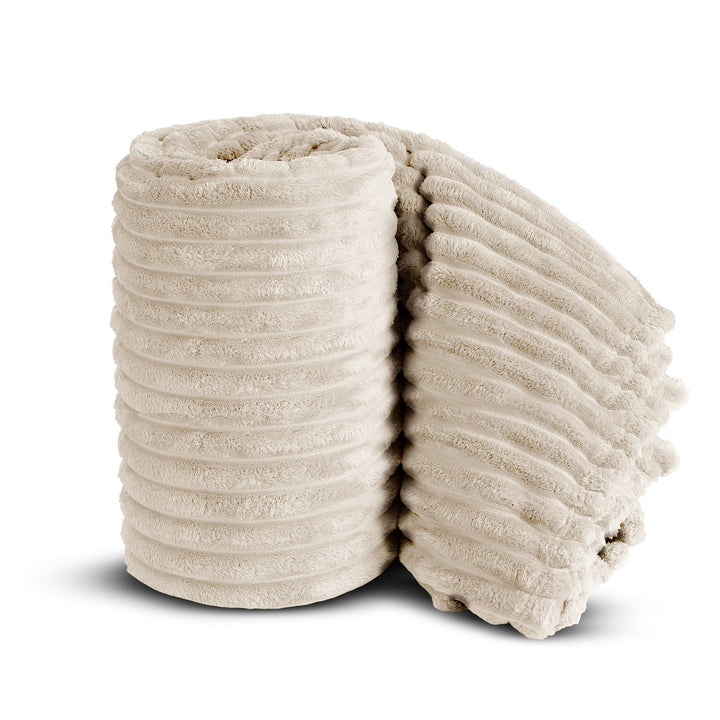 Ivory Super Chunky Cord Faux Mink Blanket