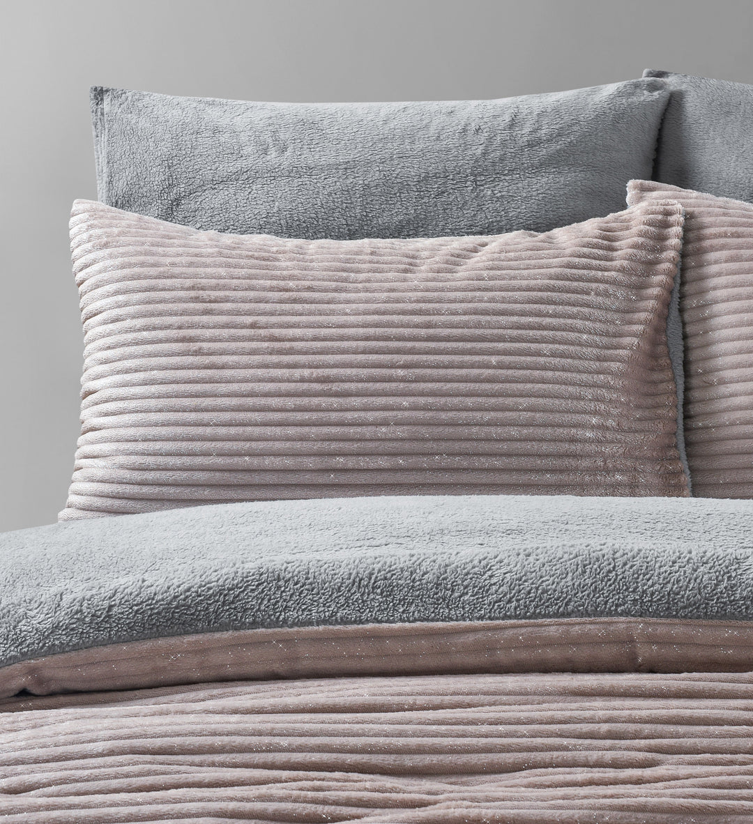 Sparkly Pink Ribbed Teddy Duvet Cover Set